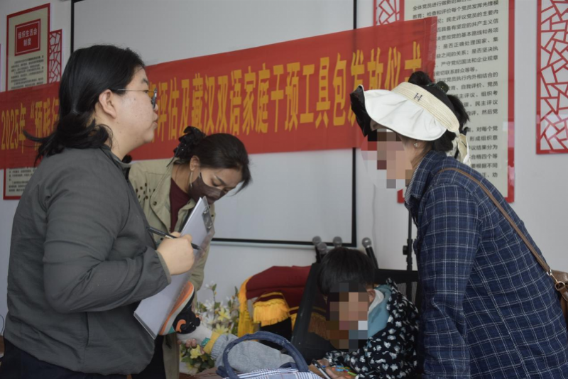 《南方都市报》——西藏孤独症儿童面临三大难题，深圳企业赴西藏送去专业支持